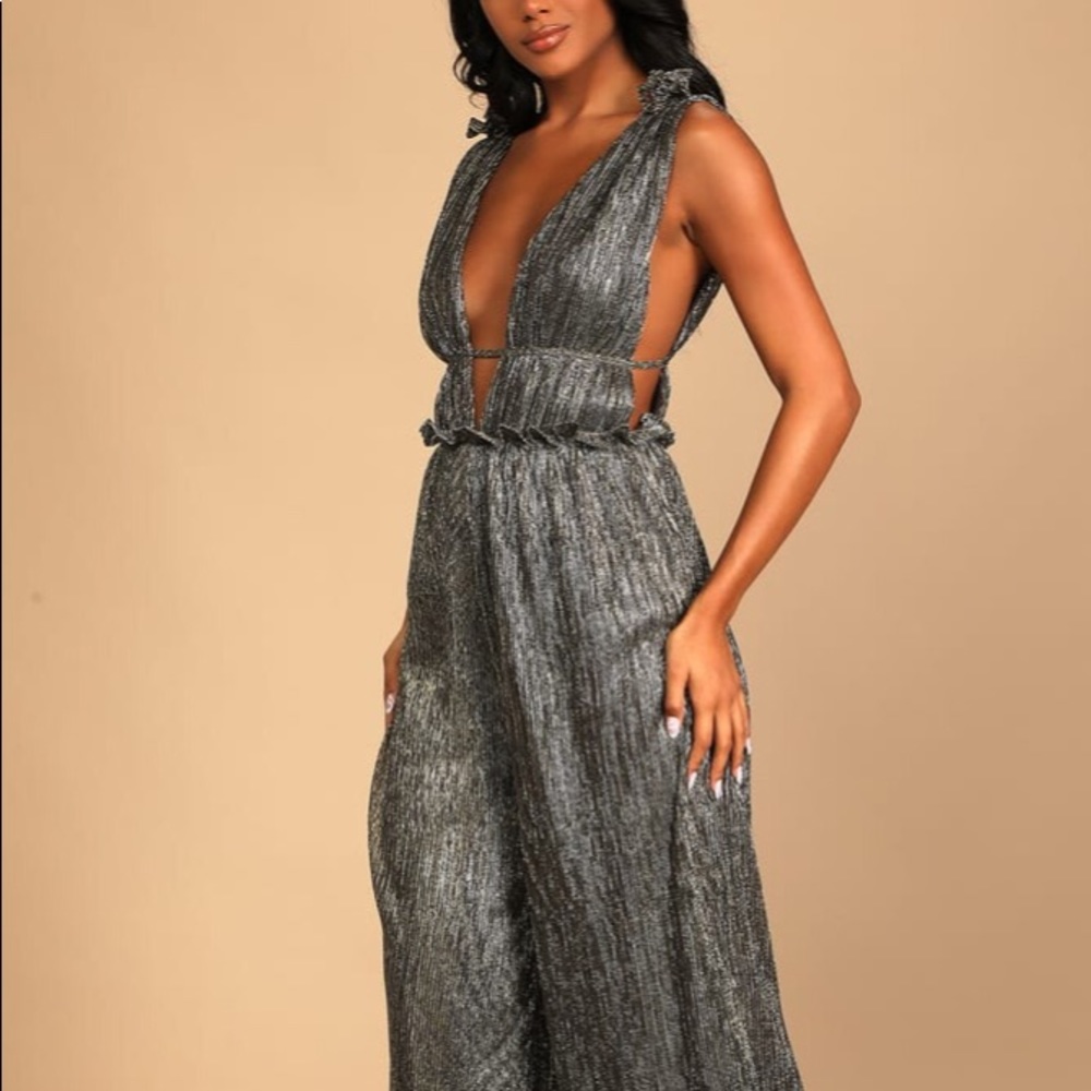 Lulus Party Factor metallic gold multi ruffled wide leg jumpsuit size Large
